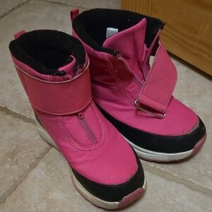 Wonder Nation Fuchsia Kids Snow Boots